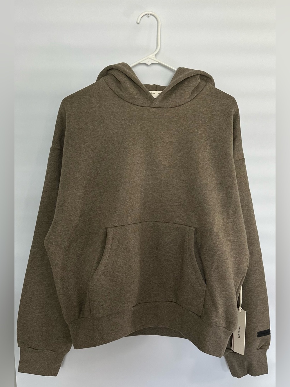 Fear of God Essentials Hoodie In Homestead Heather Taupe Size Small NWT